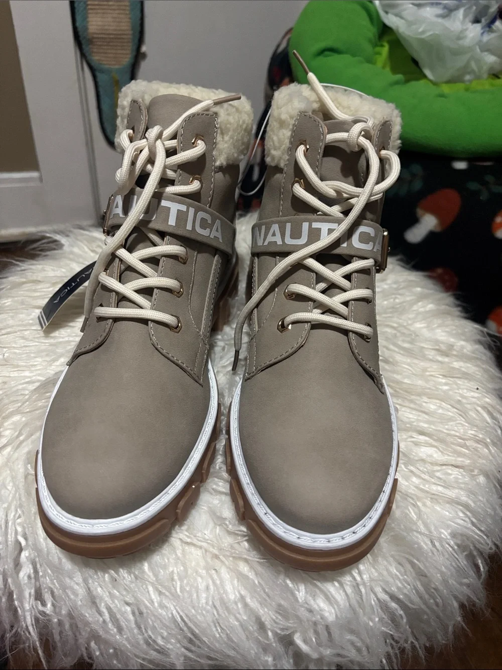 Nautica NWT Taupe Sherpa-Trim Lace-Up Boots